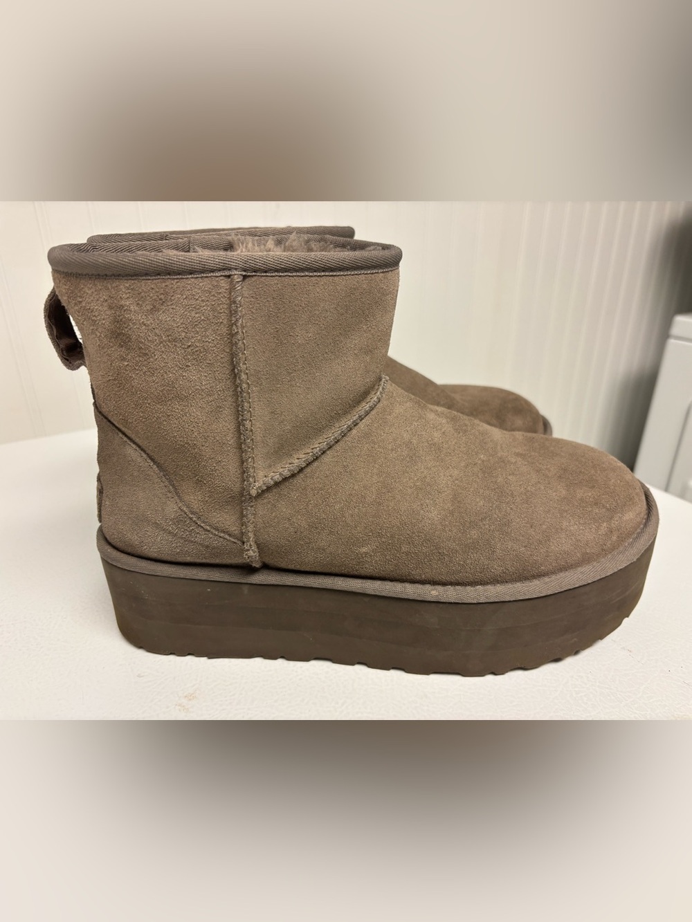 UGG Classic Mini Platform